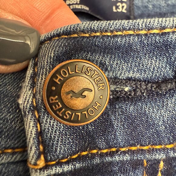 HOLLISTER Women's Low-Rise Boot Classic Stretch Jeans | Size 15 Reg. - Picture 8 of 10